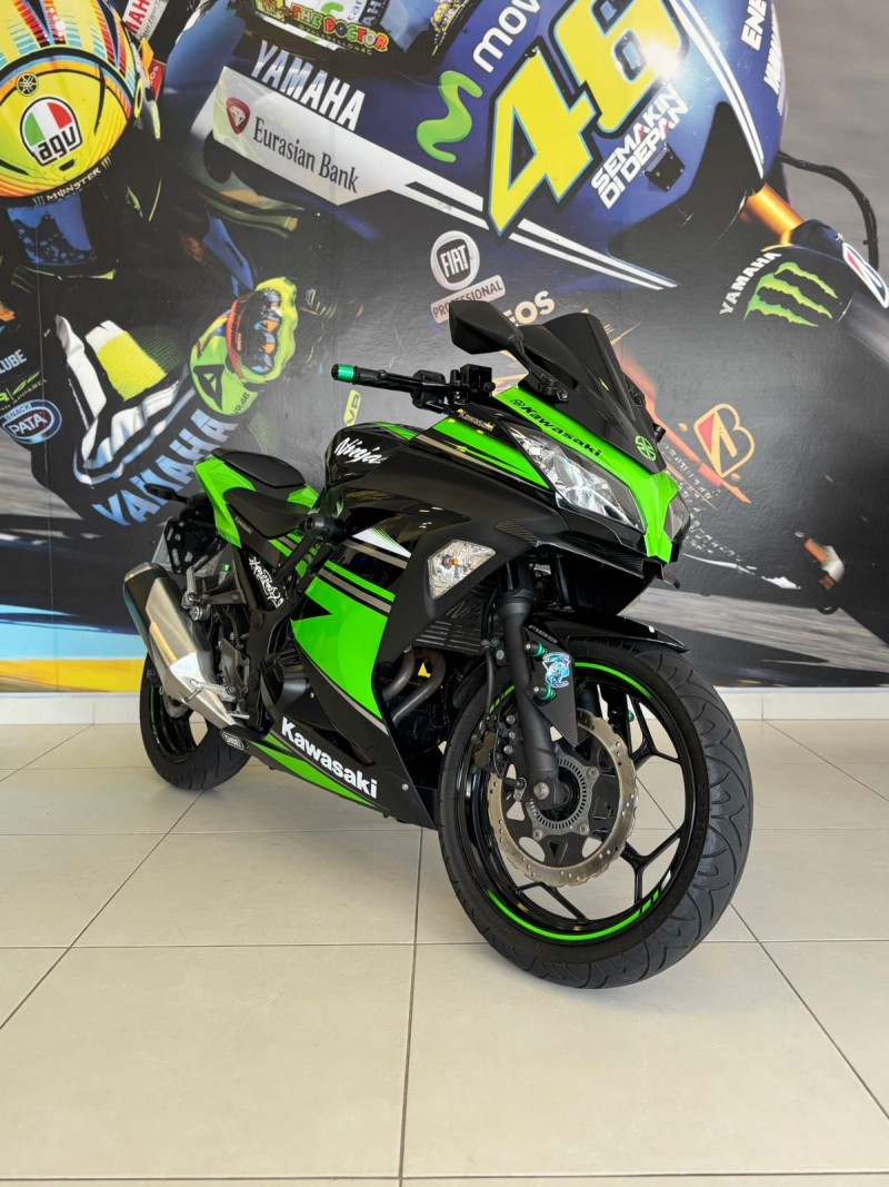 NINJA 300 ABS LIMITED EDITION - 2018 - PASSO FUNDO