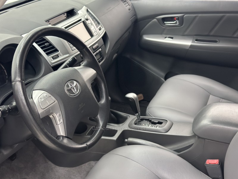 HILUX 3.0 SR 4X4 CD 16V TURBO INTERCOOLER DIESEL 4P AUTOMÁTICO - 2013 - SANTA CRUZ DO SUL