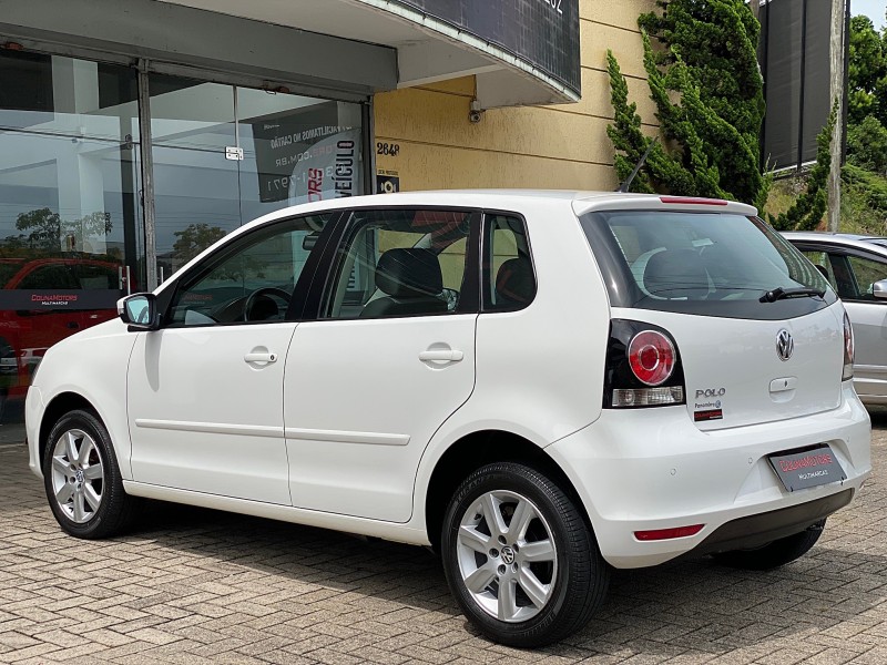 POLO 1.6 MI 8V FLEX 4P MANUAL - 2013 - CAXIAS DO SUL