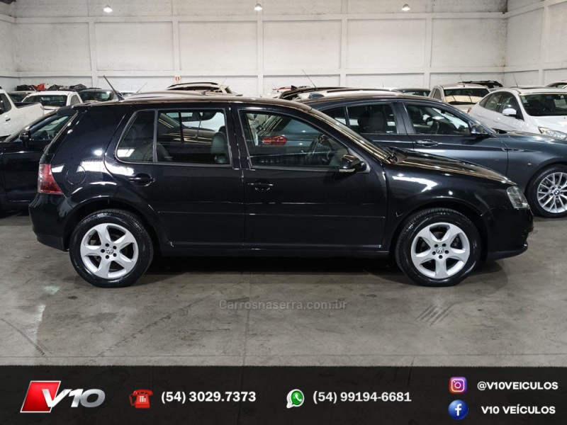 GOLF 1.6 MI TECH 8V FLEX 4P MANUAL - 2009 - CAXIAS DO SUL