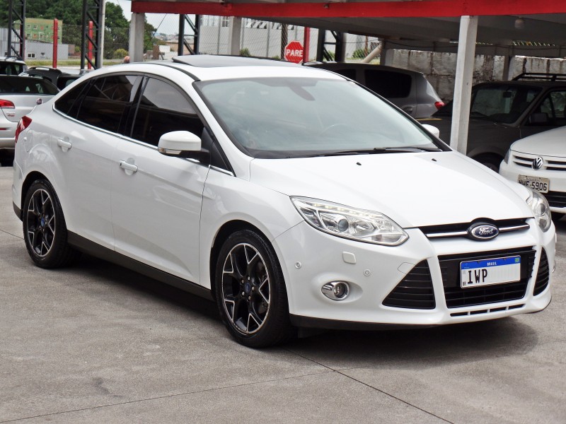 FOCUS 2.0 TITANIUM PLUS SEDAN 16V FLEX 4P AUTOMÁTICO - 2015 - CAXIAS DO SUL