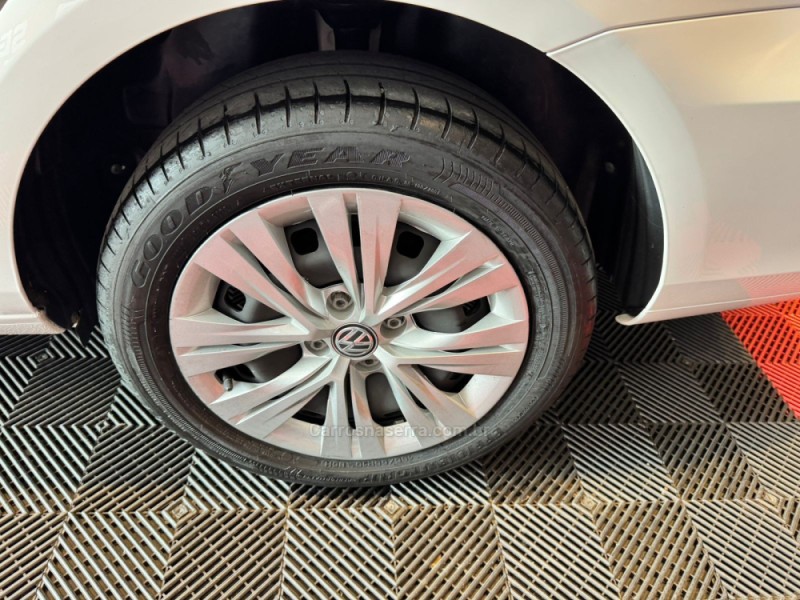 VOYAGE 1.0 MI 8V FLEX 4P MANUAL - 2023 - PASSO FUNDO