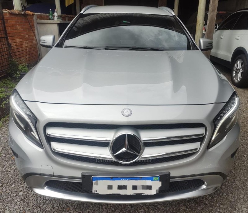 GLA 200 1.6 CGI ADVANCE 16V TURBO GASOLINA 4P AUTOMÁTICO - 2015 - GRAMADO