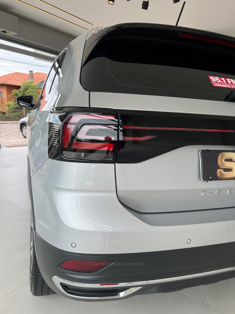 T-CROSS 1.4 HIGHLINE TSI 16V FLEX 4P AUTOMÁTICO - 2020 - CAXIAS DO SUL