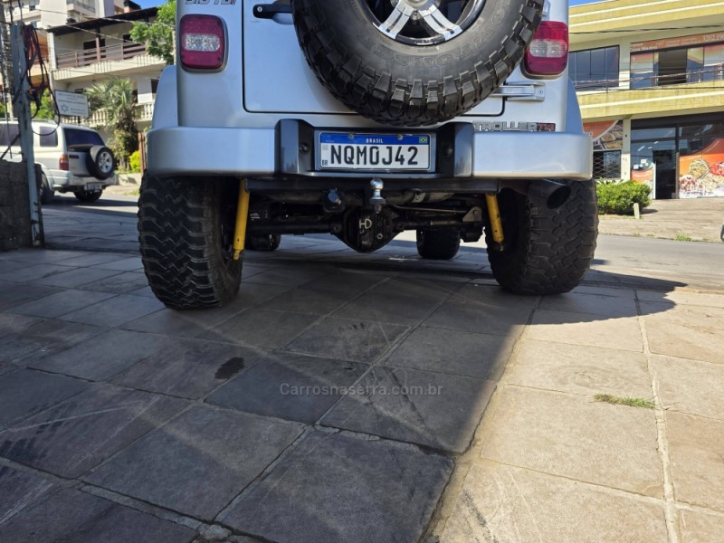 T4 3.0 TETO RÍGIDO 16V TURBO ELETRONIC DIESEL 2P MANUAL - 2009 - CAXIAS DO SUL