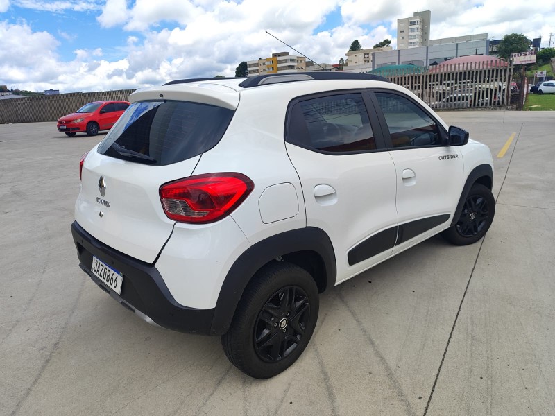 KWID 1.0 12V OUTSIDER FLEX 4P MANUAL - 2022 - FARROUPILHA