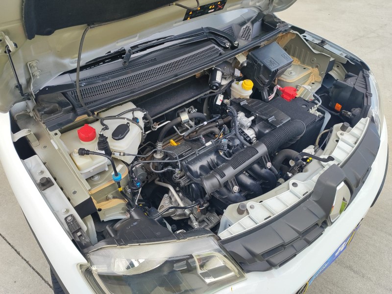 KWID 1.0 12V OUTSIDER FLEX 4P MANUAL - 2022 - FARROUPILHA