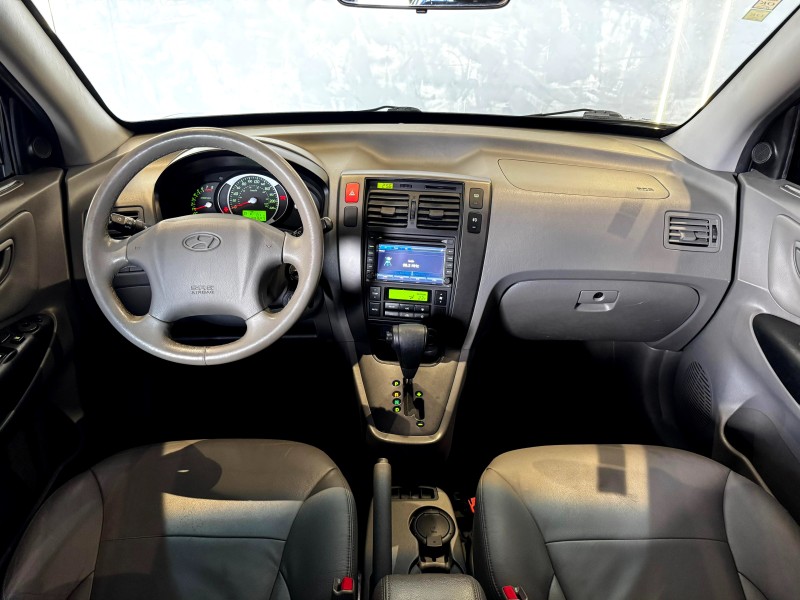 TUCSON 2.0 MPFI GLS TOP 16V 143CV 2WD FLEX 4P AUTOMÁTICO - 2015 - CAXIAS DO SUL