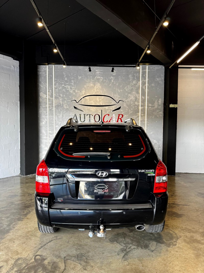 TUCSON 2.0 MPFI GLS TOP 16V 143CV 2WD FLEX 4P AUTOMÁTICO - 2015 - CAXIAS DO SUL