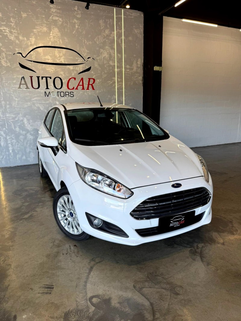 fiesta 1.6 titanium plus hatch 16v flex 4p automatico 2016 caxias do sul