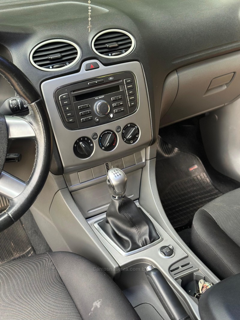 FOCUS 1.6 GLX 16V FLEX 4P MANUAL - 2012 - CAXIAS DO SUL
