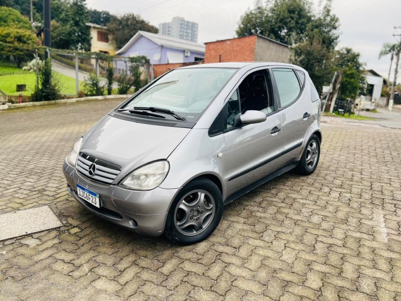 A 160 1.6 GASOLINA CLASSIC MANUAL 4P - 2000 - BENTO GONçALVES