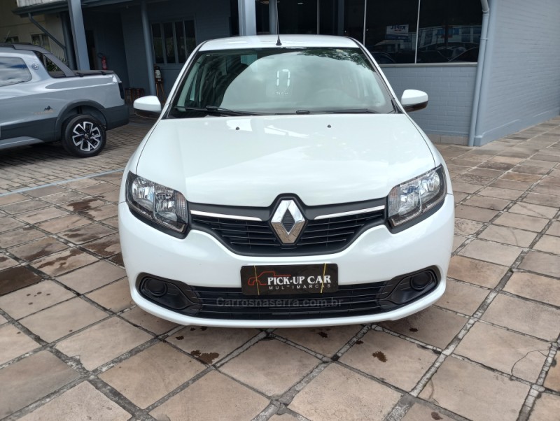 LOGAN 1.6 EXPRESSION 8V FLEX 4P MANUAL - 2017 - CAXIAS DO SUL