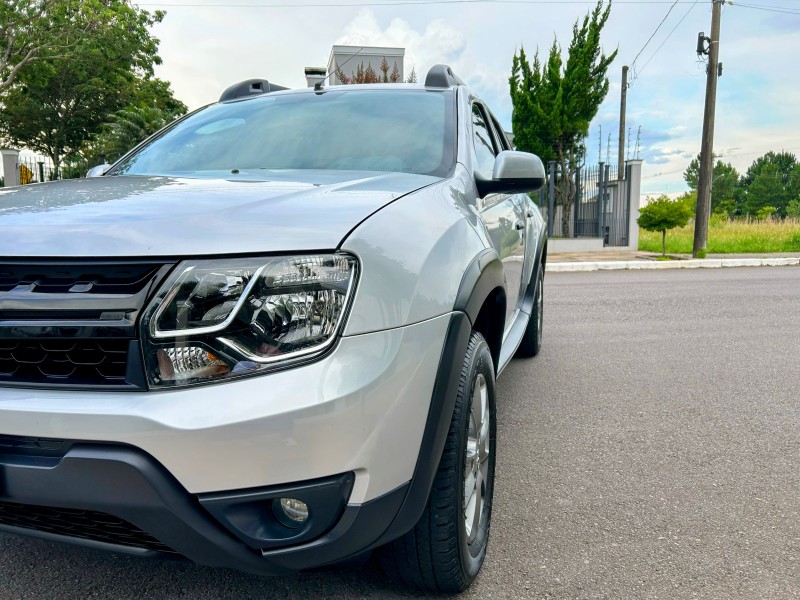 DUSTER 1.6 AUTHENT 16V FLEX 4P AUTOMÁTICO - 2018 - BENTO GONçALVES