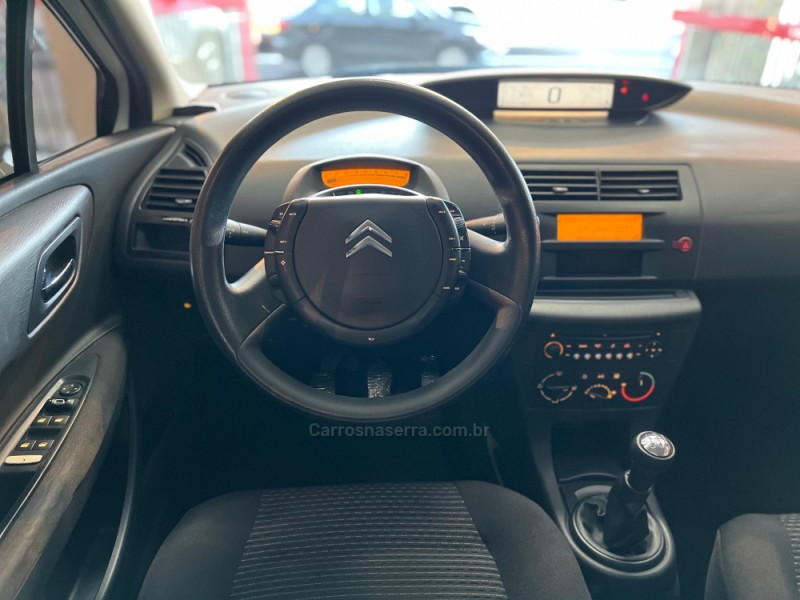 C4 1.6 TENDANCE 16V FLEX 4P MANUAL - 2014 - CAXIAS DO SUL