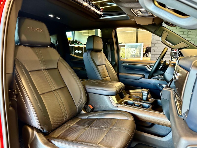 SILVERADO 5.3 1500 HIGH 4X4 COUNTRY GASOLINA 4X4 AUTOMÁTICO - 2024 - CAXIAS DO SUL