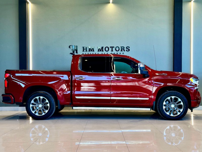 SILVERADO 5.3 1500 HIGH 4X4 COUNTRY GASOLINA 4X4 AUTOMÁTICO - 2024 - CAXIAS DO SUL
