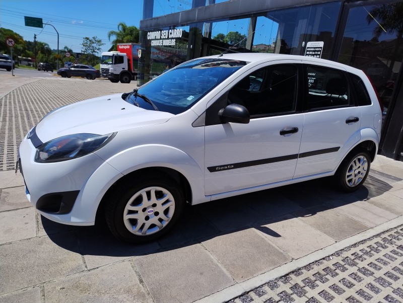 fiesta 1.0 mpi class hatch 8v flex 4p manual 2013 caxias do sul