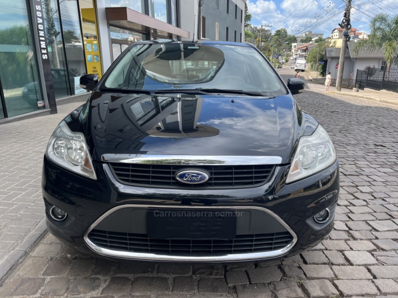 FOCUS 2.0 GLX 16V FLEX 4P MANUAL - 2011 - VERANóPOLIS