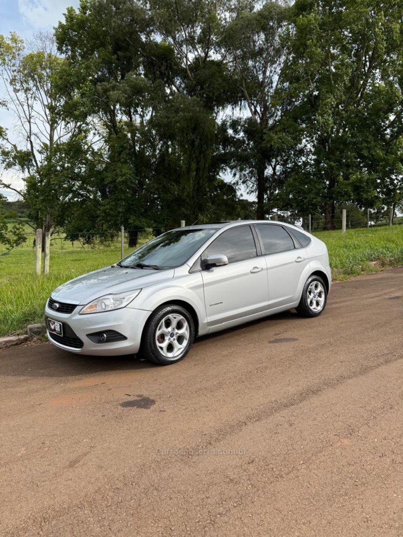 FOCUS 2.0 TITANIUM 16V FLEX 4P AUTOMÁTICO - 2012 - IBIRAIARAS