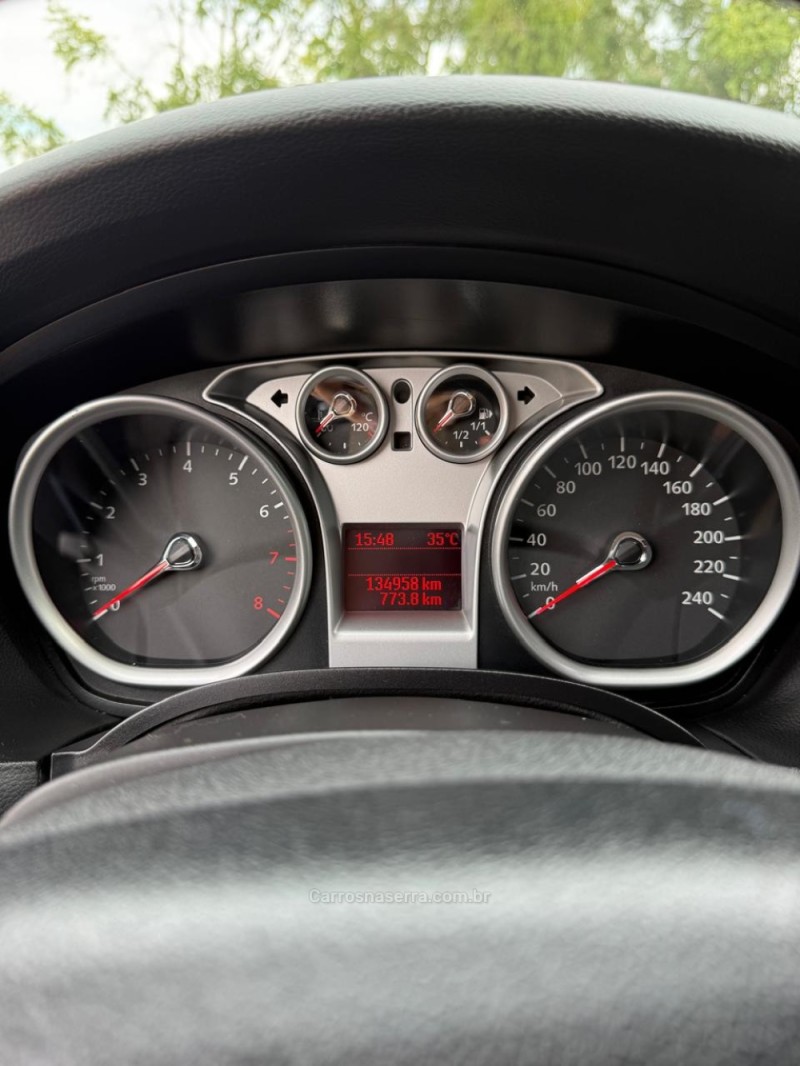 FOCUS 2.0 TITANIUM 16V FLEX 4P AUTOMÁTICO - 2012 - IBIRAIARAS