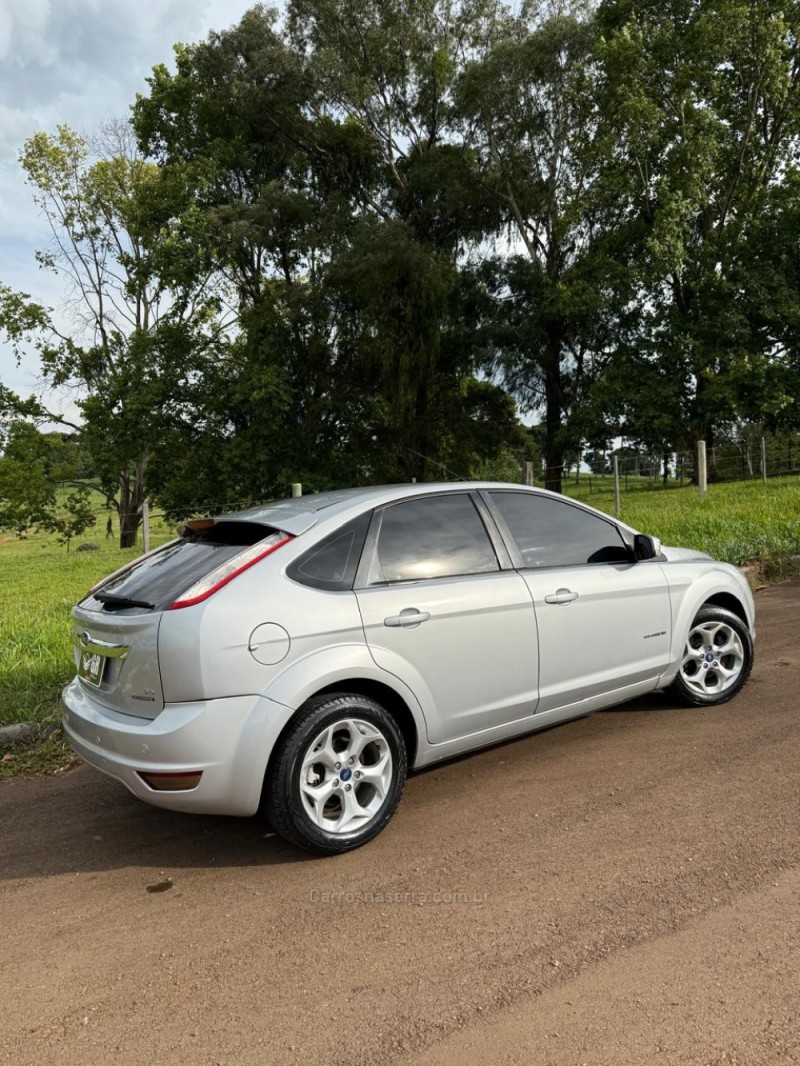 FOCUS 2.0 TITANIUM 16V FLEX 4P AUTOMÁTICO - 2012 - IBIRAIARAS