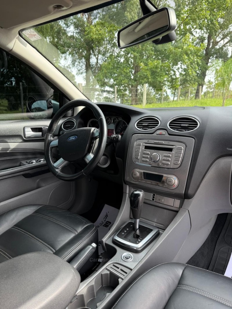 FOCUS 2.0 TITANIUM 16V FLEX 4P AUTOMÁTICO - 2012 - IBIRAIARAS