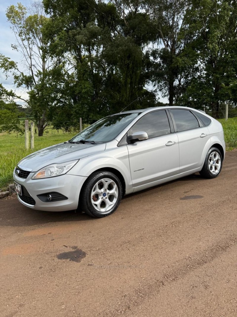 focus 2.0 titanium 16v flex 4p automatico 2012 ibiraiaras