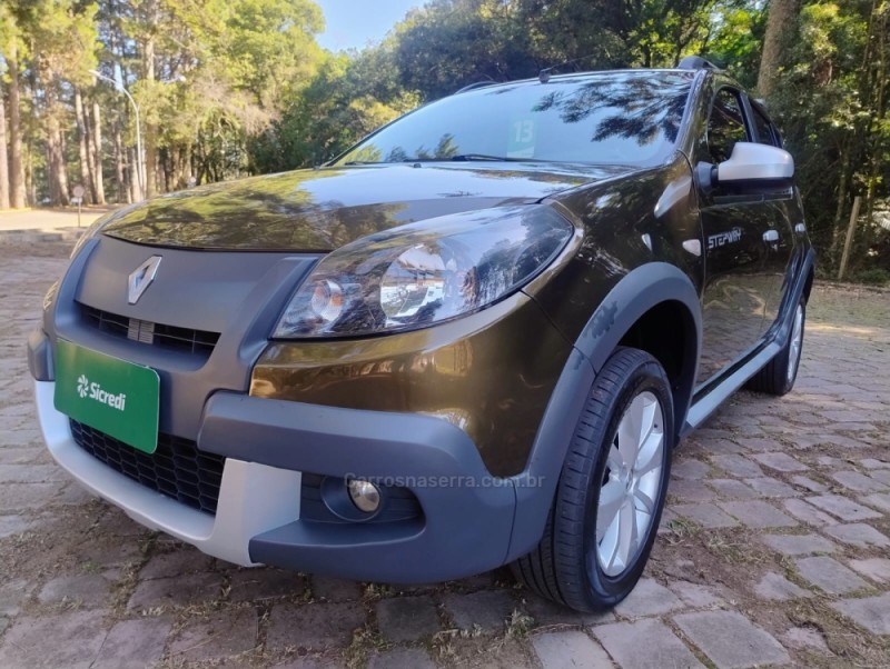 SANDERO 1.6 STEPWAY 16V FLEX 4P MANUAL - 2013 - CAXIAS DO SUL