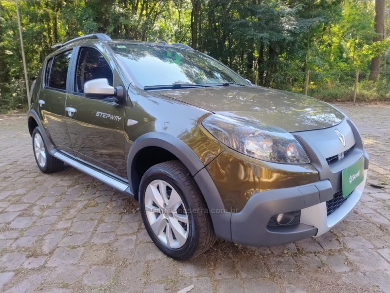 SANDERO 1.6 STEPWAY 16V FLEX 4P MANUAL - 2013 - CAXIAS DO SUL