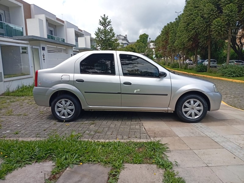 LOGAN 1.6 EXPRESSION 16V FLEX 4P MANUAL - 2009 - FARROUPILHA