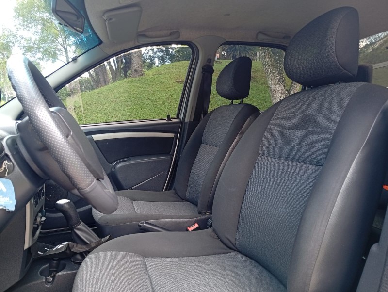 LOGAN 1.6 EXPRESSION 16V FLEX 4P MANUAL - 2009 - FARROUPILHA