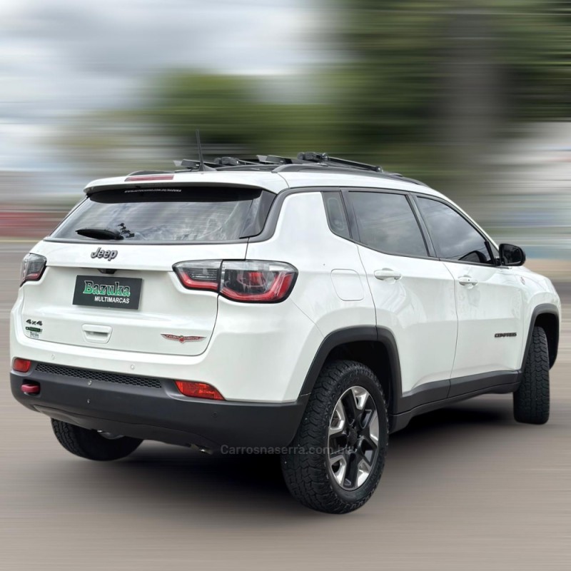 COMPASS 2.0 16V DIESEL TRAILHAWK 4X4 AUTOMÁTICO - 2018 - NOVO HAMBURGO