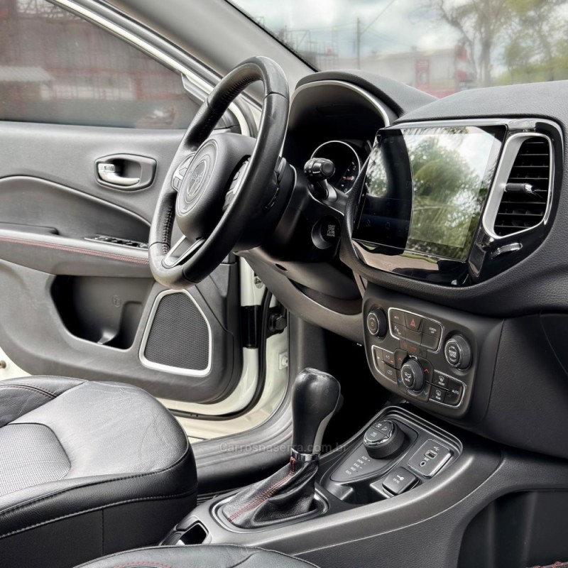 COMPASS 2.0 16V DIESEL TRAILHAWK 4X4 AUTOMÁTICO - 2018 - NOVO HAMBURGO