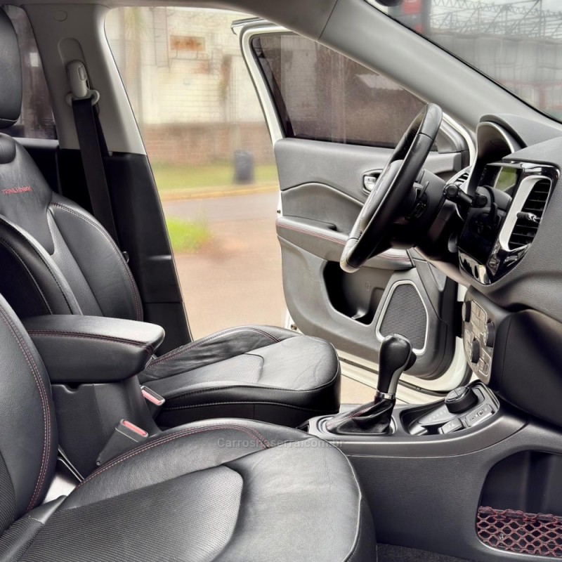 COMPASS 2.0 16V DIESEL TRAILHAWK 4X4 AUTOMÁTICO - 2018 - NOVO HAMBURGO