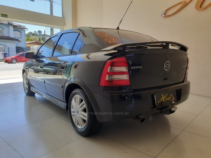 ASTRA  - 2006 - CANELA