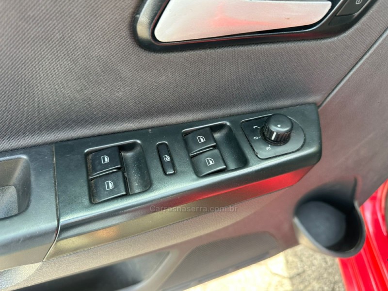 SPACEFOX 1.6 MI 8V FLEX 4P MANUAL - 2013 - IVOTI