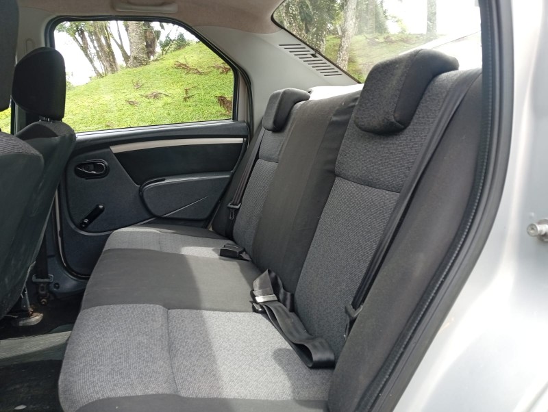 LOGAN 1.0 EXPRESSION 16V FLEX 4P MANUAL - 2010 - FARROUPILHA