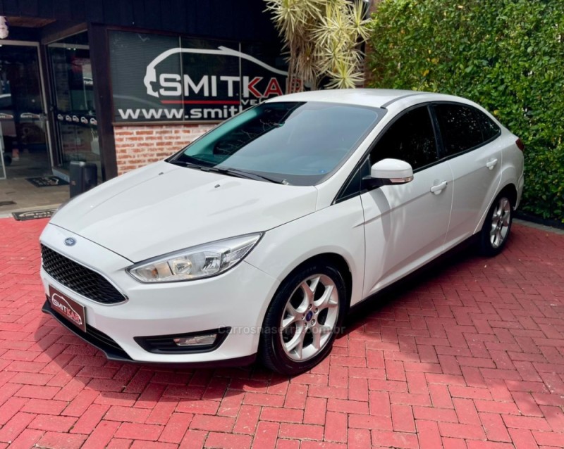 focus 2.0 se sedan 16v flex 4p automatico 2019 rolante