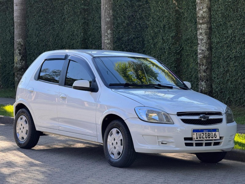CELTA 1.0 MPFI SPIRIT 8V FLEX 4P MANUAL - 2014 - CAXIAS DO SUL