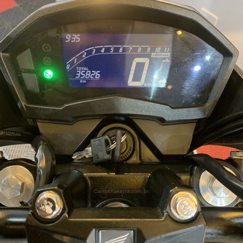 CB 250F TWISTER CBS - 2022 - PORTãO