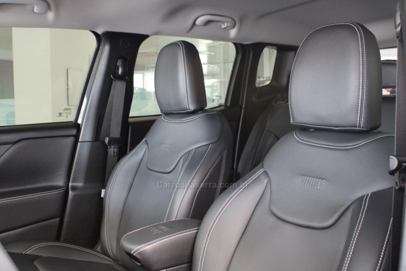 RENEGADE 1.3 16V ALTITUDE T270 TURBO FLEX 4P AUTOMÁTICO - 2025 - CAXIAS DO SUL