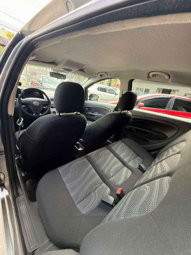 PUNTO 1.4 ATTRACTIVE 8V FLEX 4P MANUAL - 2011 - CAXIAS DO SUL