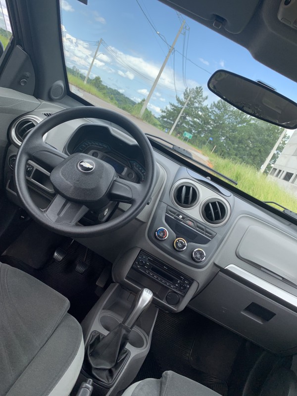 AGILE 1.4 MPFI LTZ 8V FLEX 4P MANUAL - 2011 - SãO SEBASTIãO DO CAí