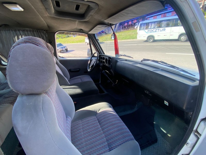 D20 4.0 CUSTOM S CS 8V DIESEL 2P MANUAL - 1992 - CAXIAS DO SUL