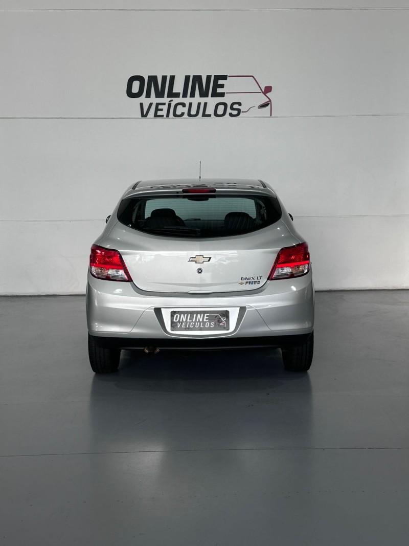 ONIX 1.0 LT PLUS 8V FLEX 4P MANUAL - 2014 - FARROUPILHA