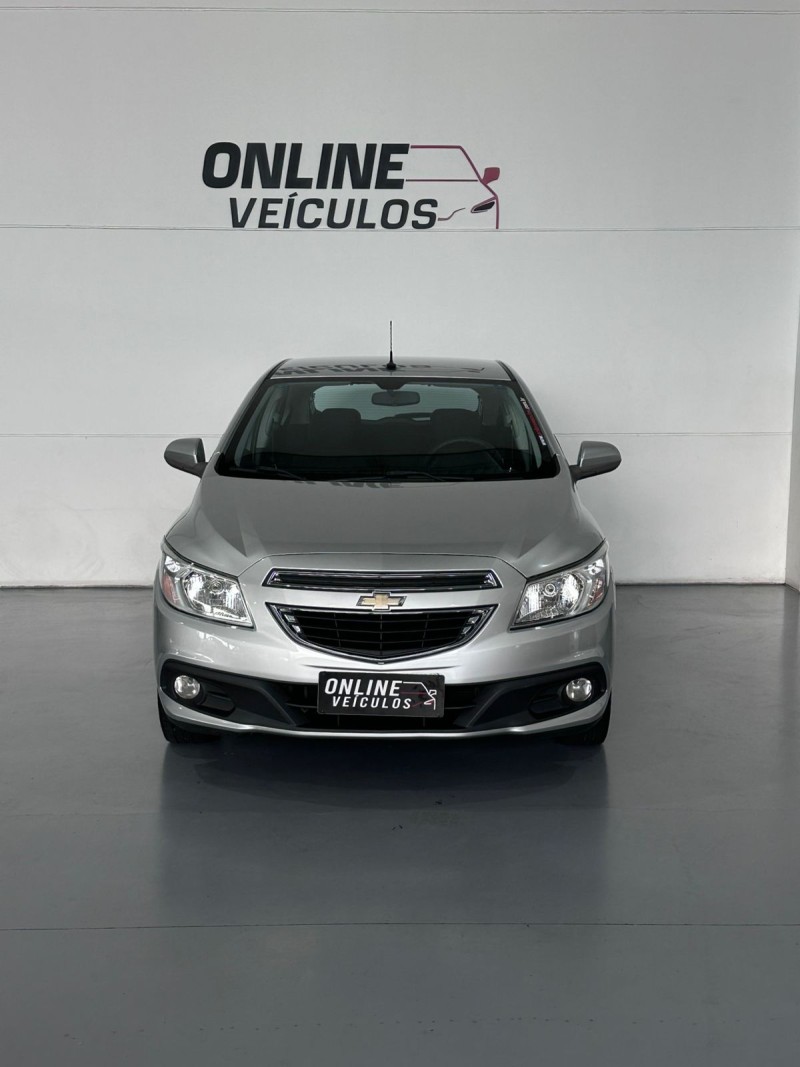 ONIX 1.0 LT PLUS 8V FLEX 4P MANUAL - 2014 - FARROUPILHA