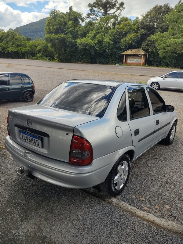 CORSA 1.6 MPFI CLASSIC SEDAN 8V GASOLINA 4P MANUAL - 2004 - VALE REAL