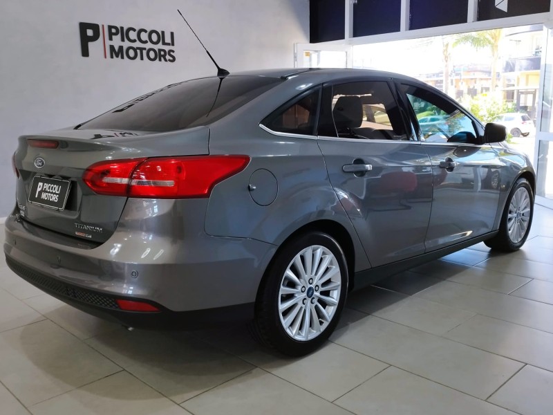 FOCUS 2.0 TITANIUM FASTBACK 16V FLEX 4P AUTOMÁTICO - 2016 - CAXIAS DO SUL