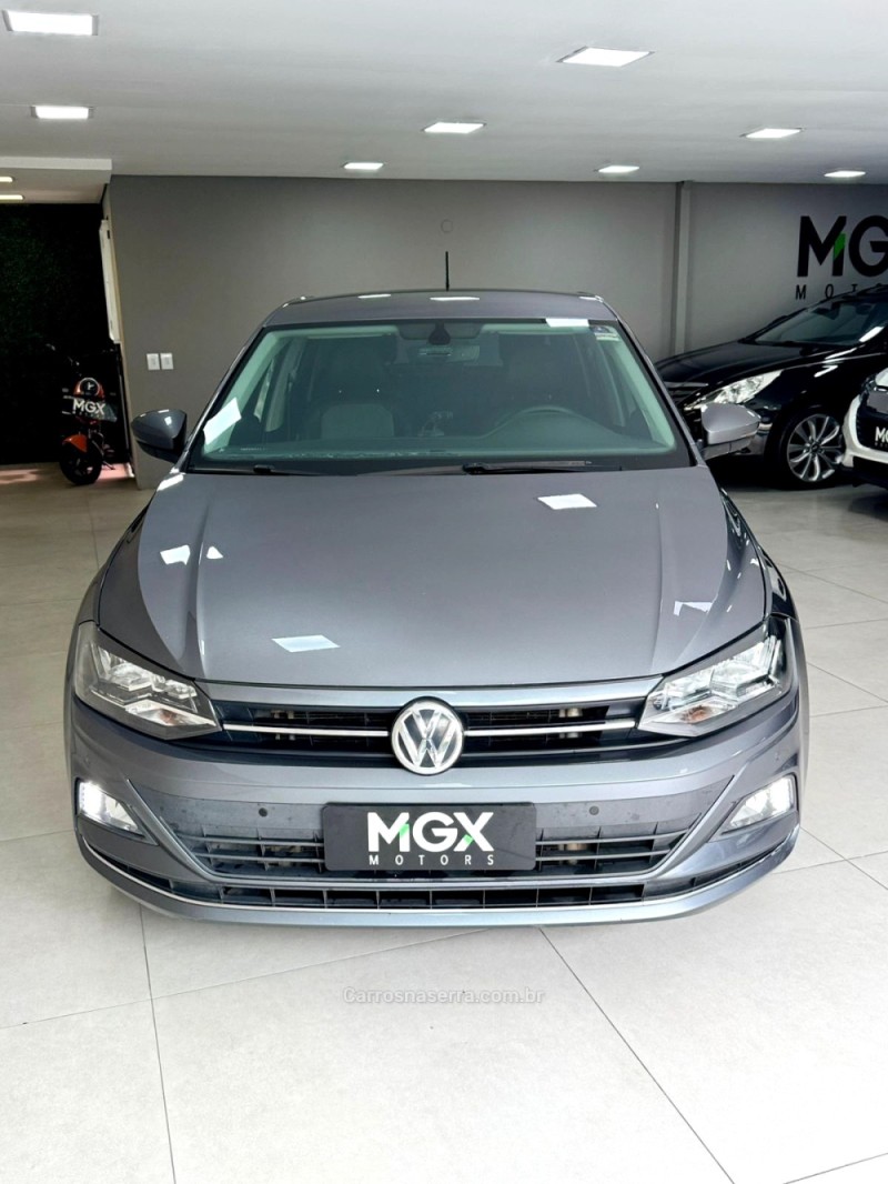 POLO 1.0	200 TSI HIGHLINE AUTOMÁTICO  - 2021 - PORTO ALEGRE